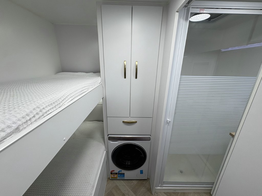 NEW 2026 LEADER CARAVANS GOLD LE 20K SERIES CARAVAN 2 AXLE