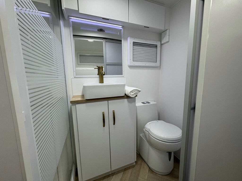 NEW 2026 LEADER CARAVANS GOLD LE 20K SERIES CARAVAN 2 AXLE