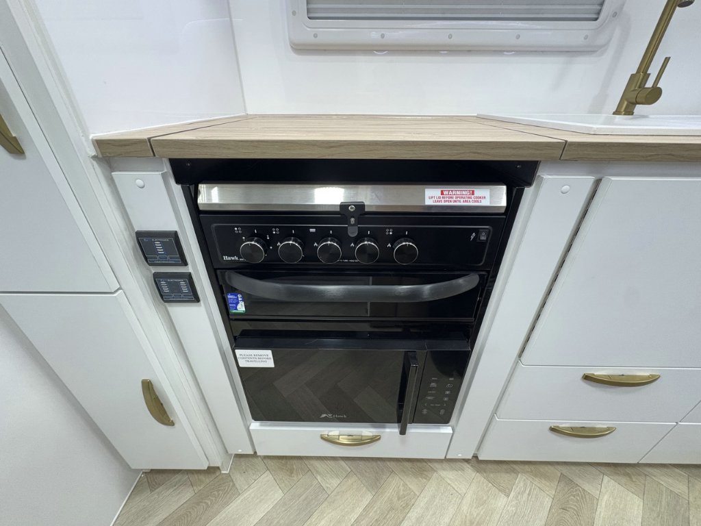 NEW 2026 LEADER CARAVANS GOLD LE 20K SERIES CARAVAN 2 AXLE