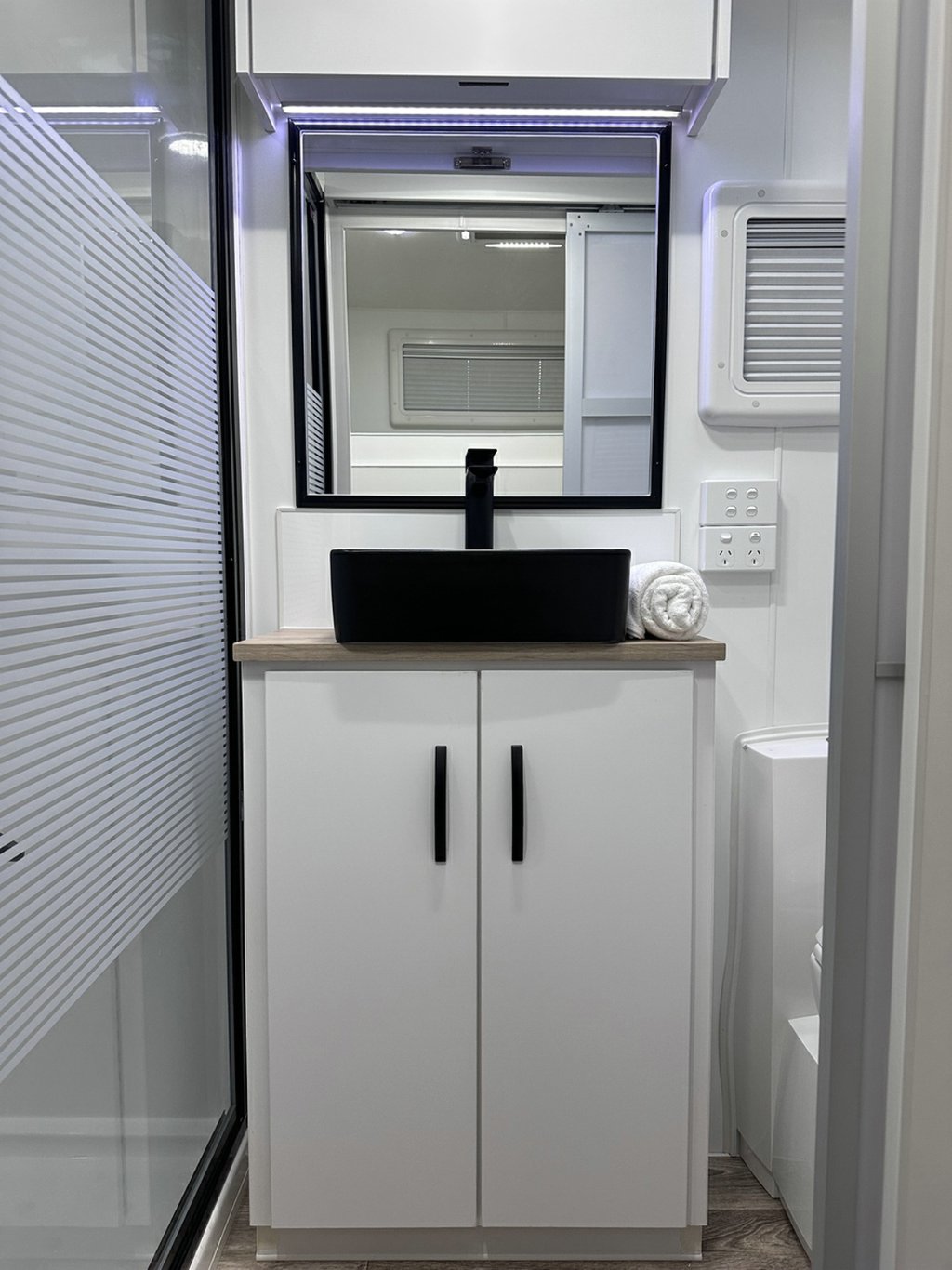 NEW 2026 LEADER CARAVANS GOLD LE CARAVAN 2 AXLE