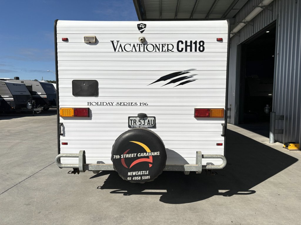 USED 2014 OPAL VACATIONER CARAVAN 2 AXLE