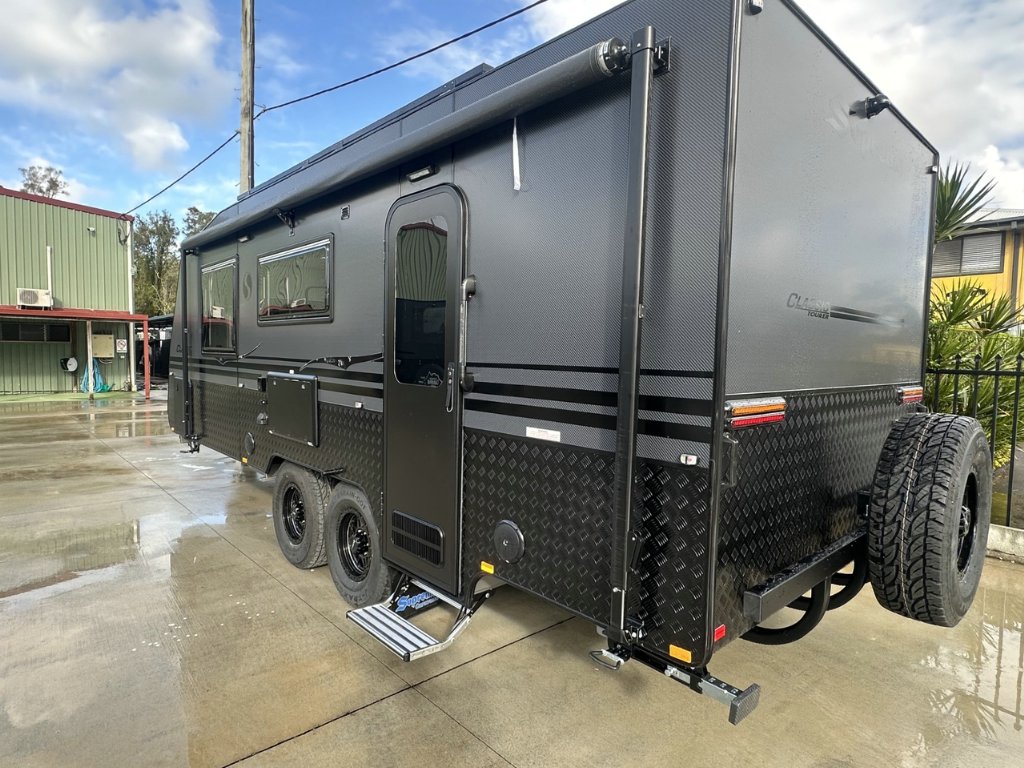 NEW 2026 SUPREME CLASSIC TOURER CARAVAN 2 AXLE