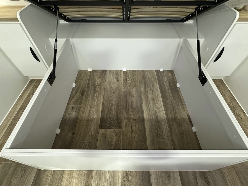 NEW 2026 SUPREME CLASSIC TOURER CARAVAN 2 AXLE