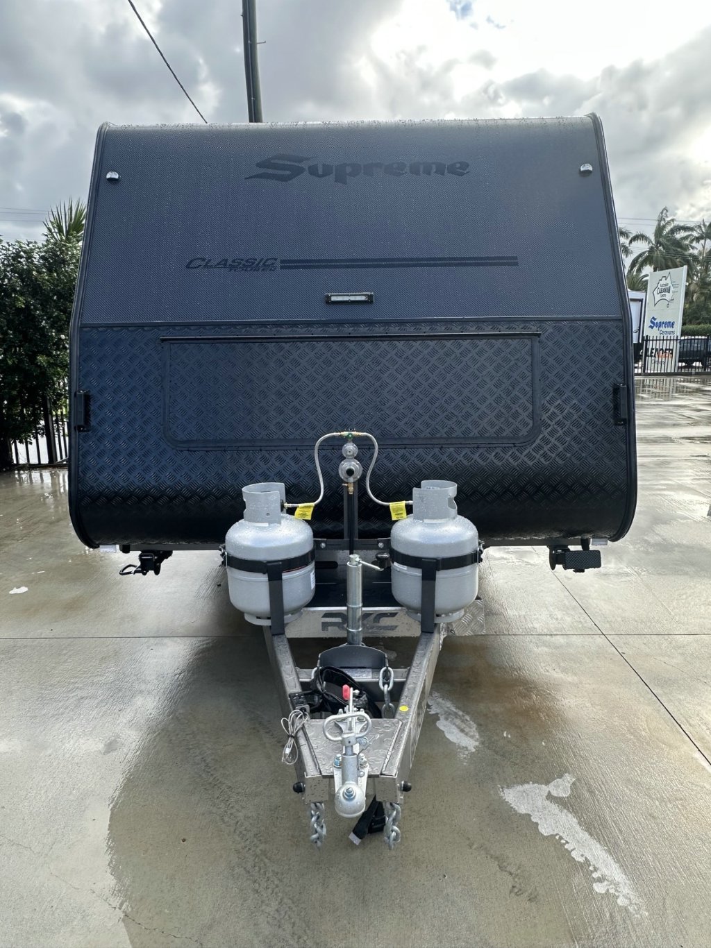NEW 2026 SUPREME CLASSIC TOURER CARAVAN 2 AXLE