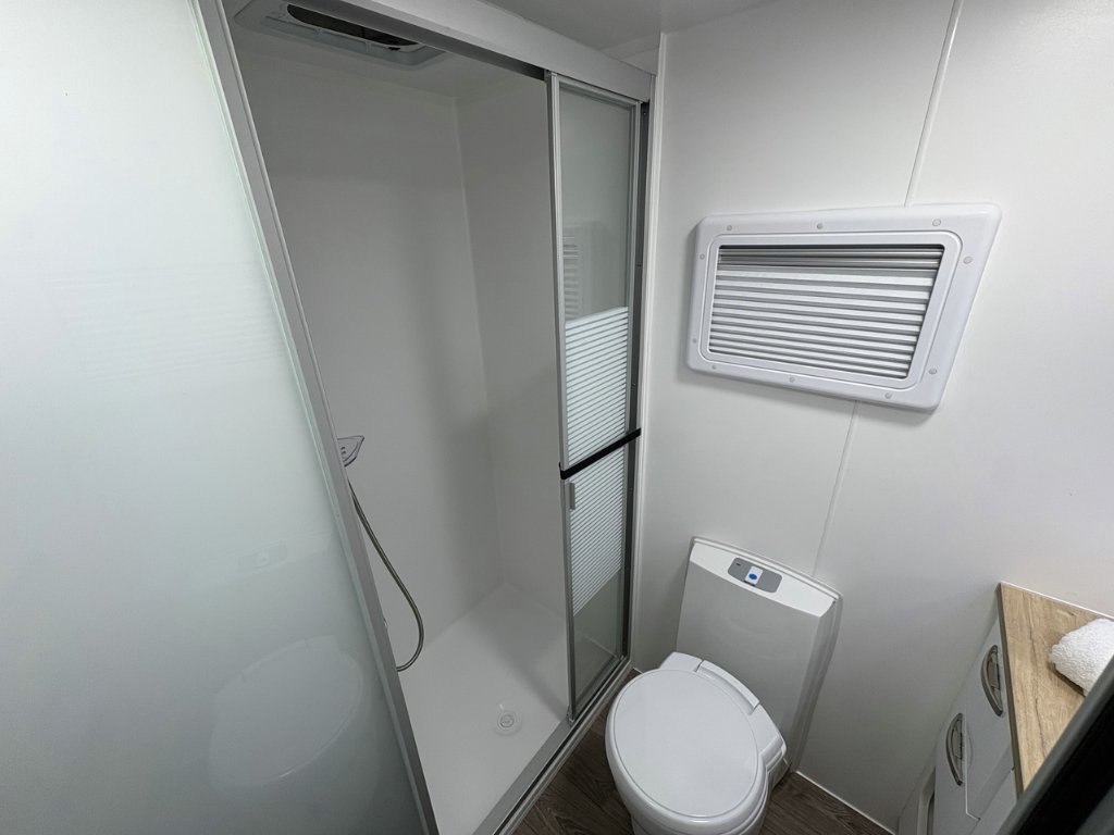 NEW 2026 LEADER CARAVANS GOLD LE CARAVAN 2 AXLE