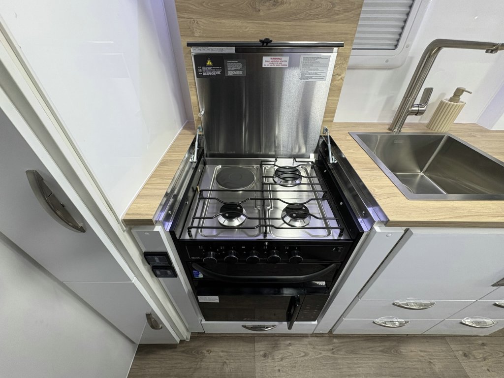 NEW 2026 LEADER CARAVANS GOLD LE CARAVAN 2 AXLE
