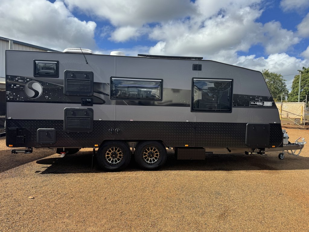 NEW 2026 SUPREME CLASSIC TOURER 20K SERIES CARAVAN 2 AXLE