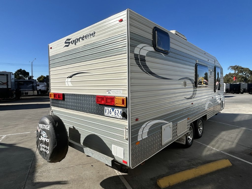 USED 2013 SUPREME EXECUTIVE CARAVAN 2 AXLE