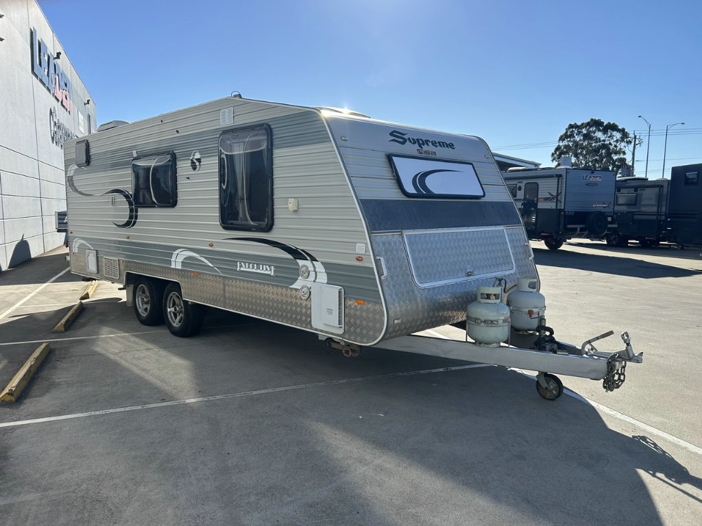 USED 2013 SUPREME EXECUTIVE CARAVAN 2 AXLE