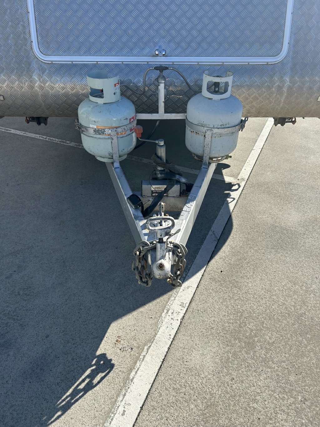 USED 2013 SUPREME EXECUTIVE CARAVAN 2 AXLE