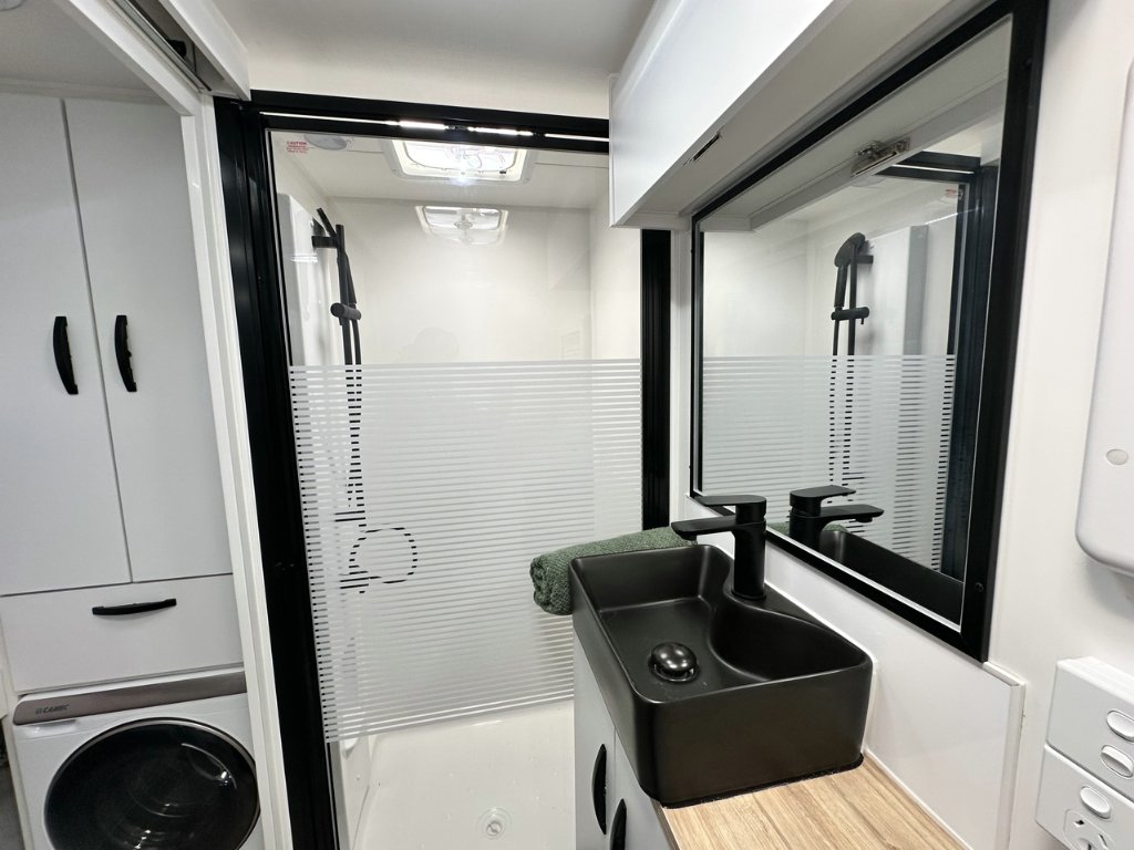 NEW 2026 LEADER CARAVANS GOLD LE CARAVAN 2 AXLE