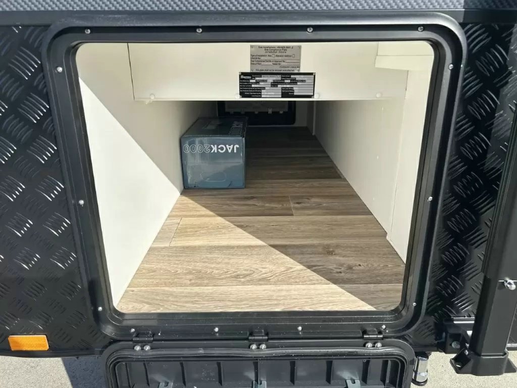 NEW 2026 SUPREME CLASSIC TOURER CARAVAN 2 AXLE
