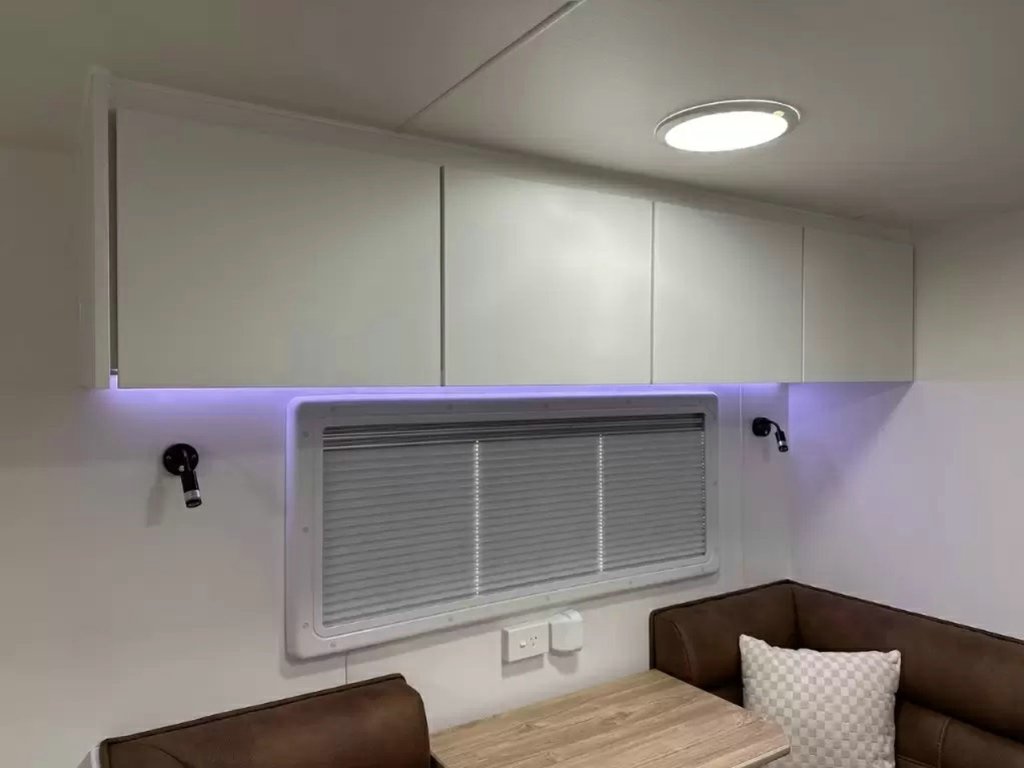 NEW 2026 SUPREME CLASSIC TOURER CARAVAN 2 AXLE