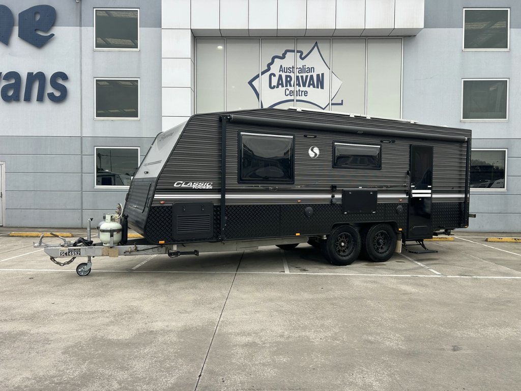 USED 2022 SUPREME CLASSIC TOURER CARAVAN 2 AXLE