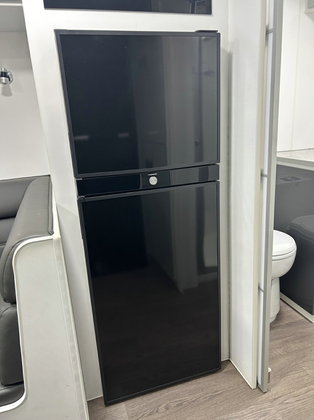 USED 2022 SUPREME CLASSIC TOURER CARAVAN 2 AXLE