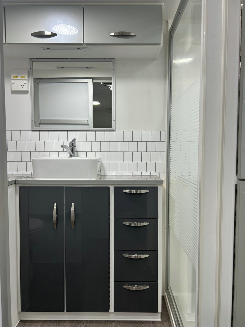 USED 2022 SUPREME CLASSIC TOURER CARAVAN 2 AXLE