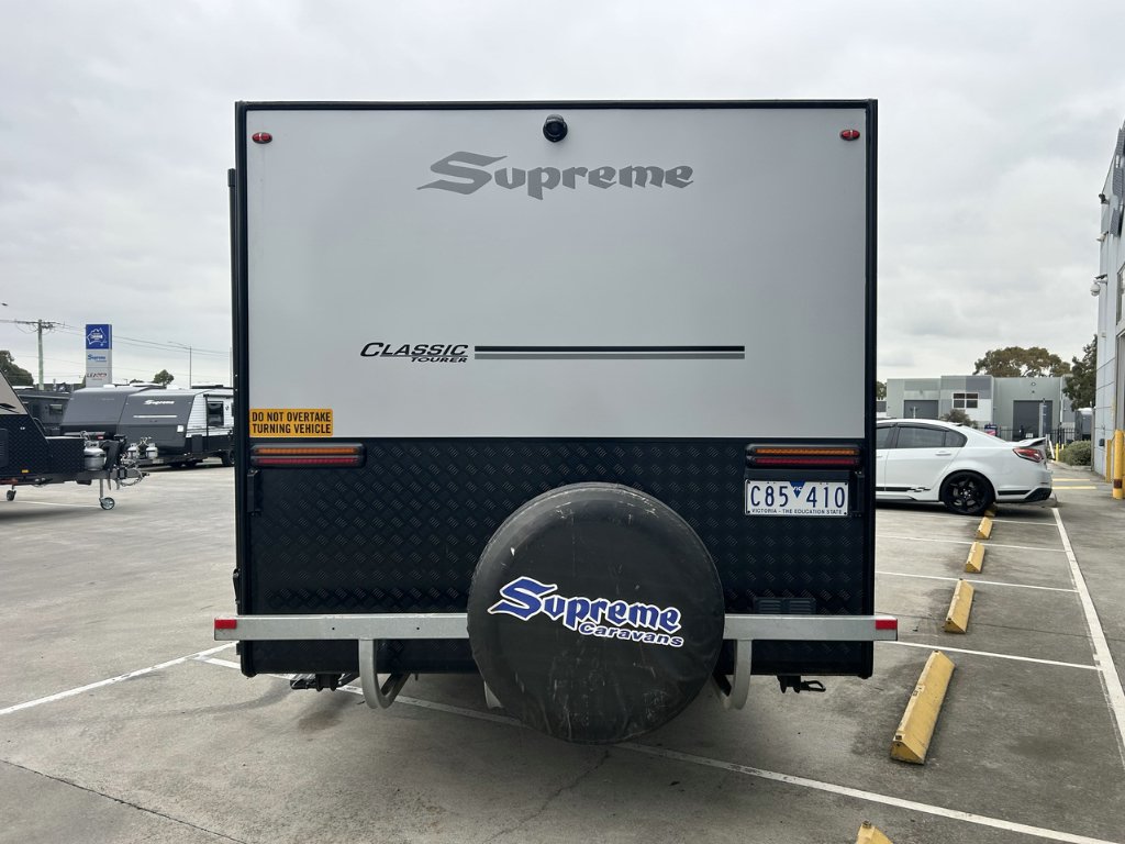 USED 2022 SUPREME CLASSIC TOURER CARAVAN 2 AXLE
