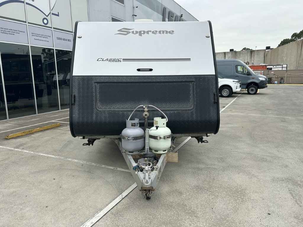 USED 2022 SUPREME CLASSIC TOURER CARAVAN 2 AXLE