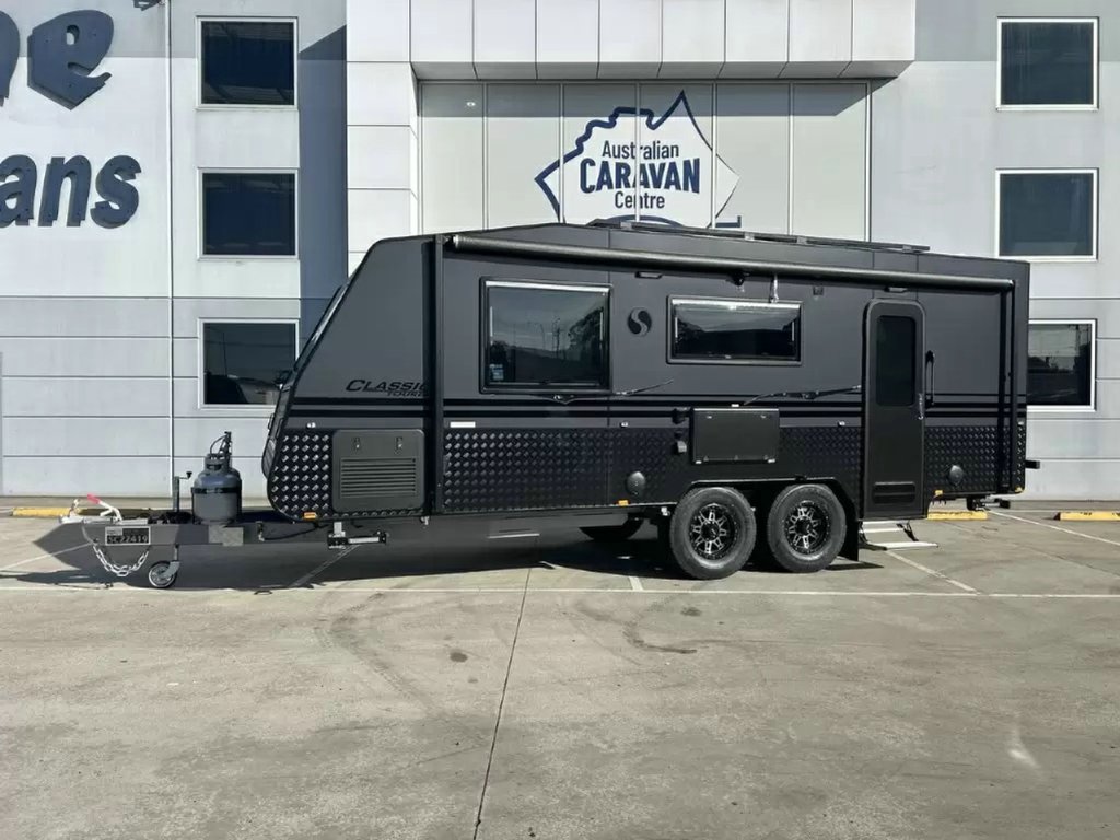 NEW 2026 SUPREME CLASSIC TOURER CARAVAN 2 AXLE