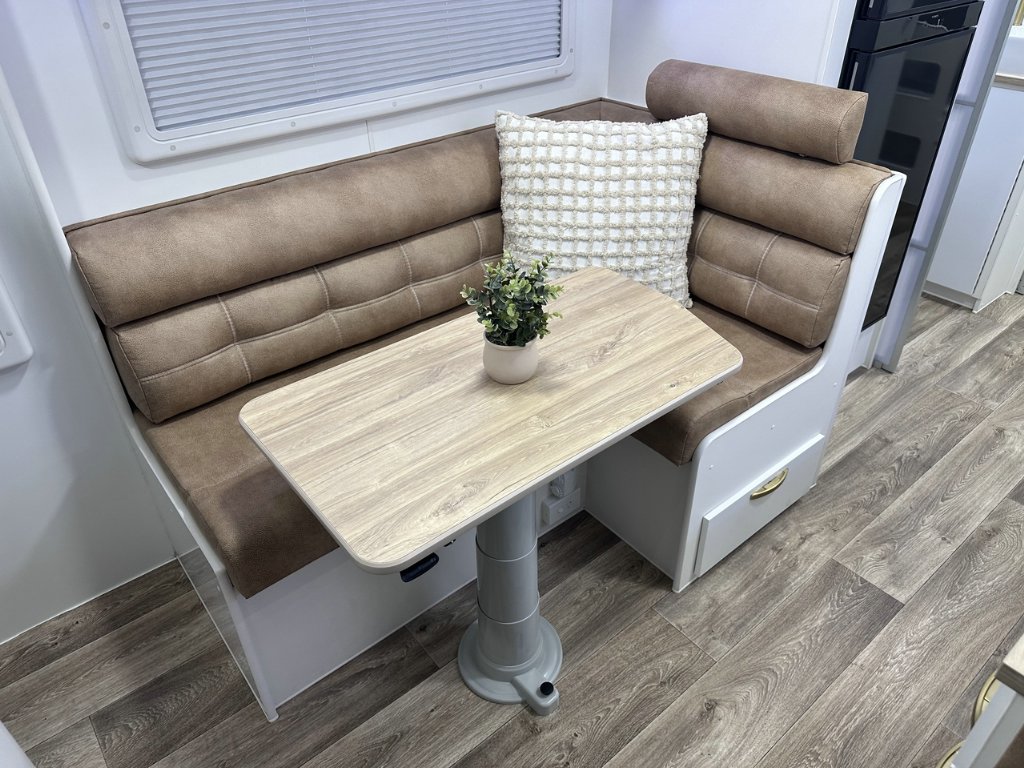 NEW 2026 LEADER CARAVANS GOLD LE CARAVAN 2 AXLE