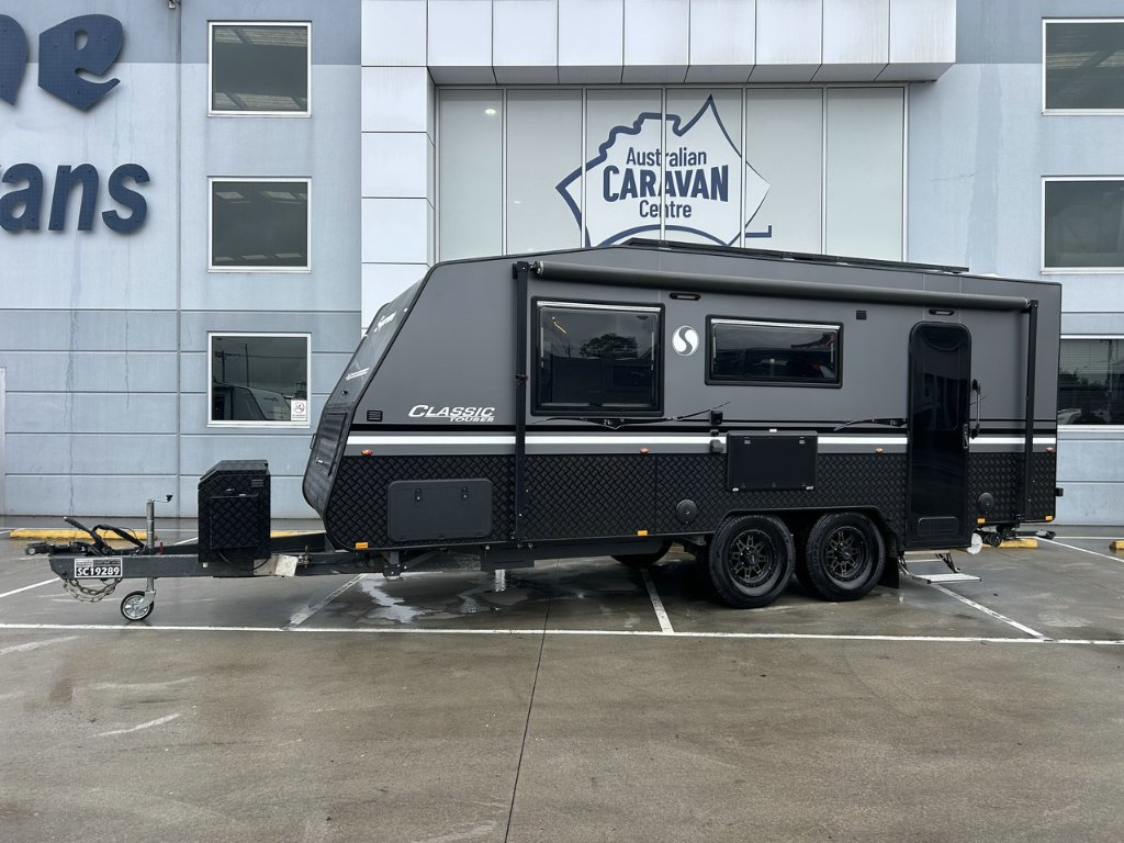 USED 2024 SUPREME CLASSIC TOURER CARAVAN 2 AXLE
