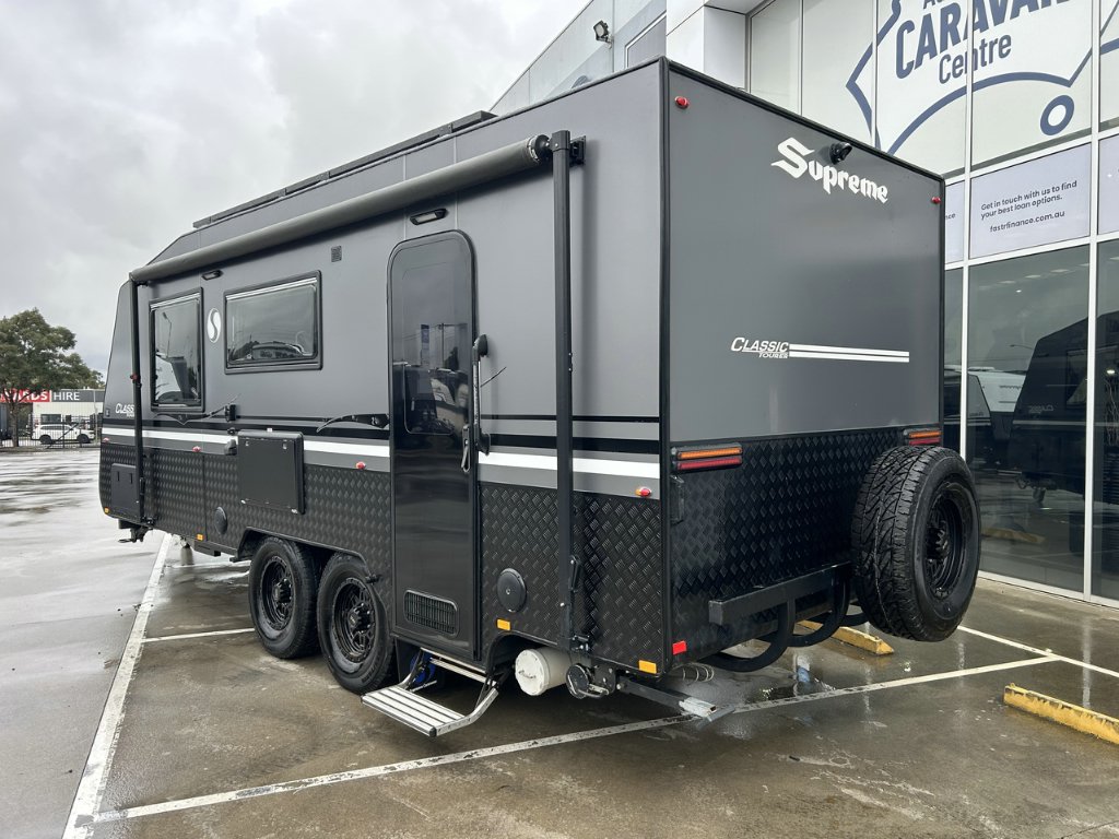 USED 2024 SUPREME CLASSIC TOURER CARAVAN 2 AXLE