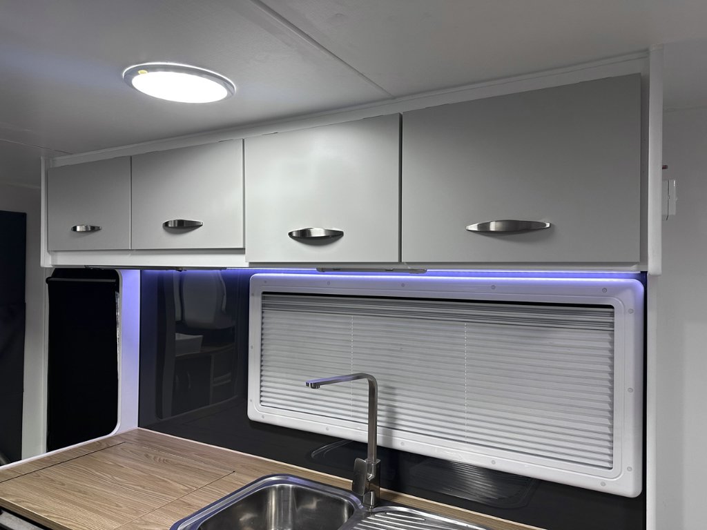 USED 2024 SUPREME CLASSIC TOURER CARAVAN 2 AXLE