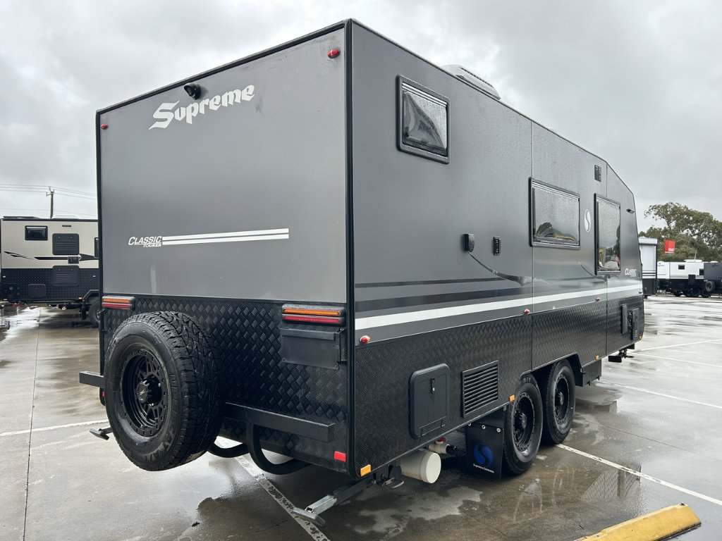USED 2024 SUPREME CLASSIC TOURER CARAVAN 2 AXLE
