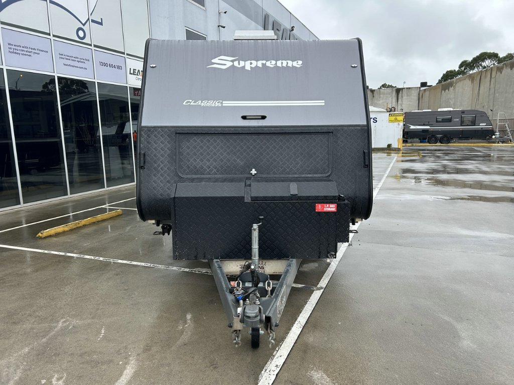USED 2024 SUPREME CLASSIC TOURER CARAVAN 2 AXLE