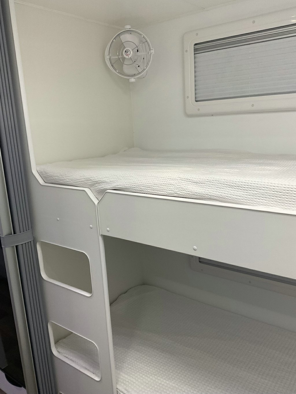 NEW 2026 LEADER CARAVANS GOLD LE CARAVAN 2 AXLE