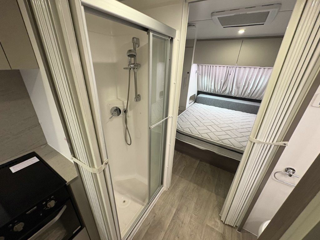USED 2023 JAYCO JOURNEY CARAVAN 2 AXLE