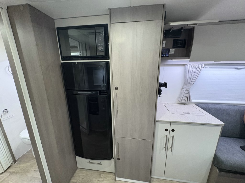 USED 2023 JAYCO JOURNEY CARAVAN 2 AXLE