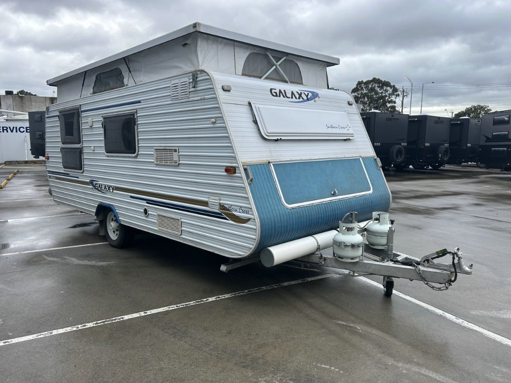 USED 2003 GALAXY SOUTHERN CROSS POP TOP 1 AXLE