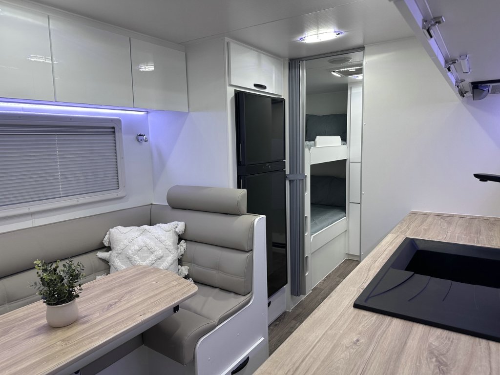 NEW 2026 LEADER CARAVANS GOLD LE CARAVAN 2 AXLE