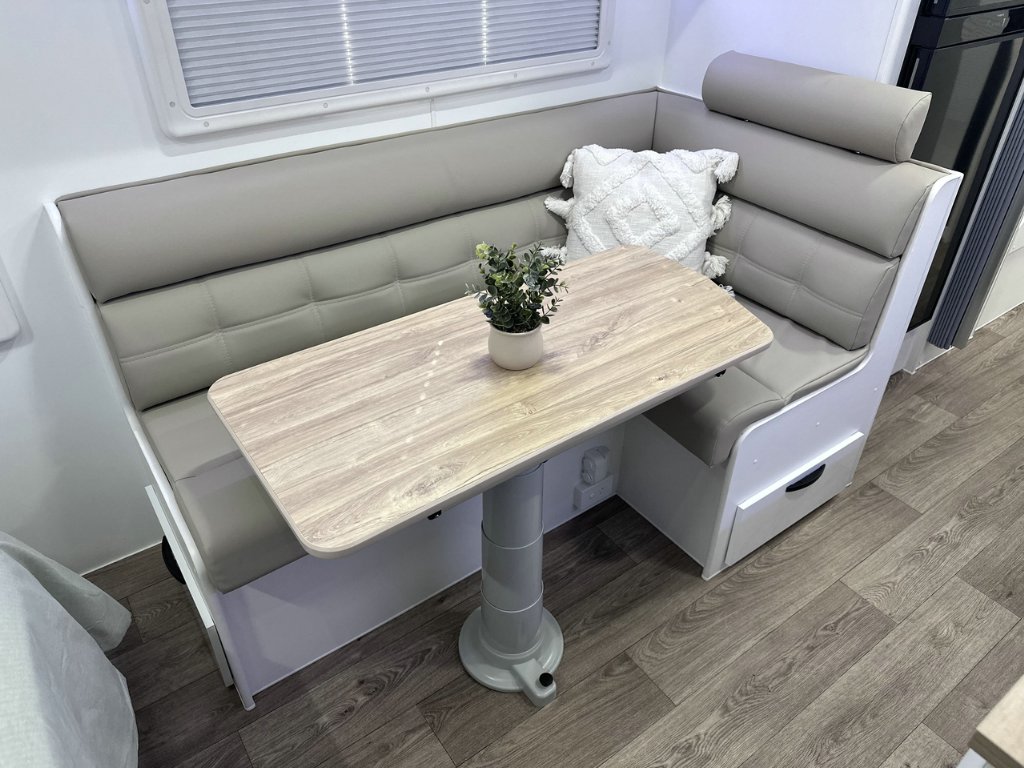 NEW 2026 LEADER CARAVANS GOLD LE CARAVAN 2 AXLE