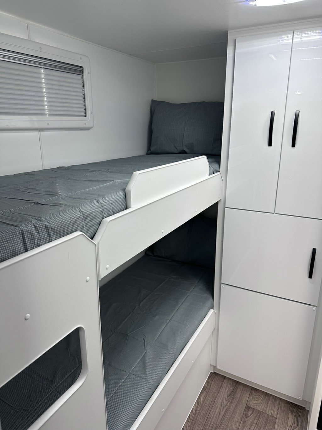 NEW 2026 LEADER CARAVANS GOLD LE CARAVAN 2 AXLE