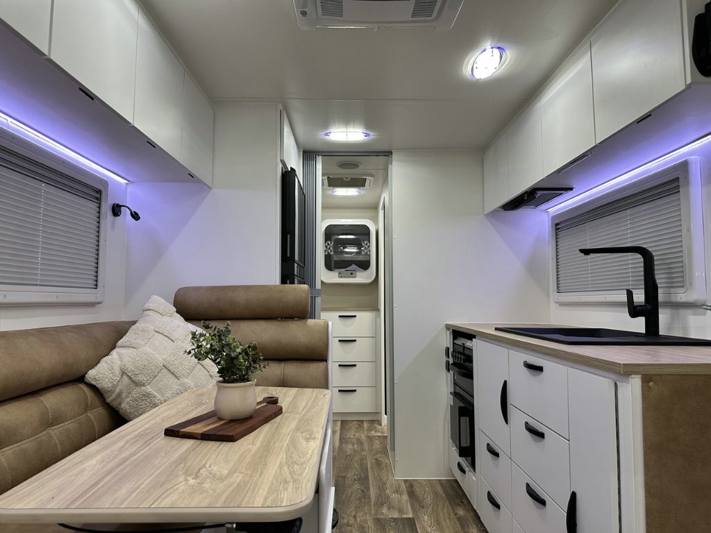 NEW 2026 LEADER CARAVANS GOLD LE CARAVAN 2 AXLE