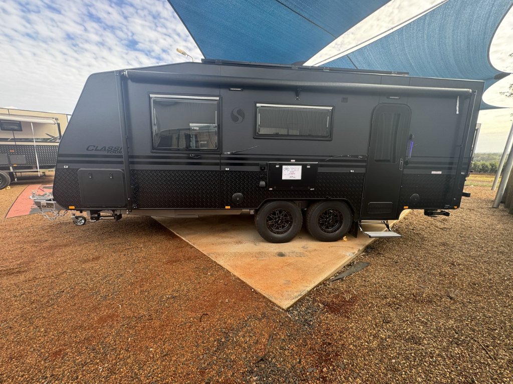 NEW 2026 SUPREME CLASSIC TOURER CARAVAN 2 AXLE