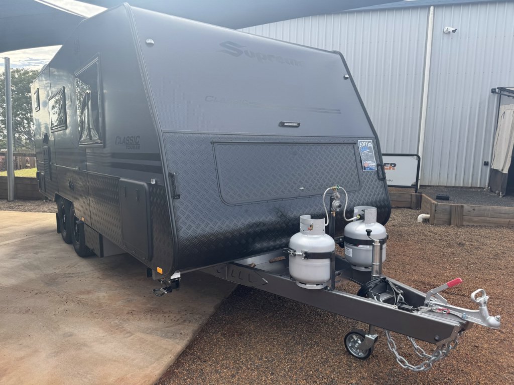 NEW 2026 SUPREME CLASSIC TOURER CARAVAN 2 AXLE
