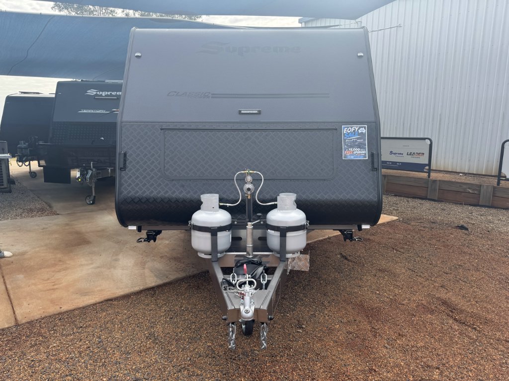 NEW 2026 SUPREME CLASSIC TOURER CARAVAN 2 AXLE