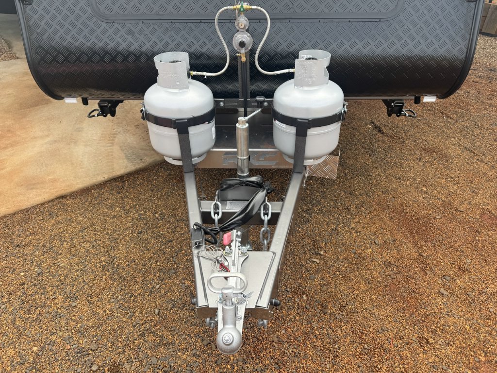 NEW 2026 SUPREME CLASSIC TOURER CARAVAN 2 AXLE