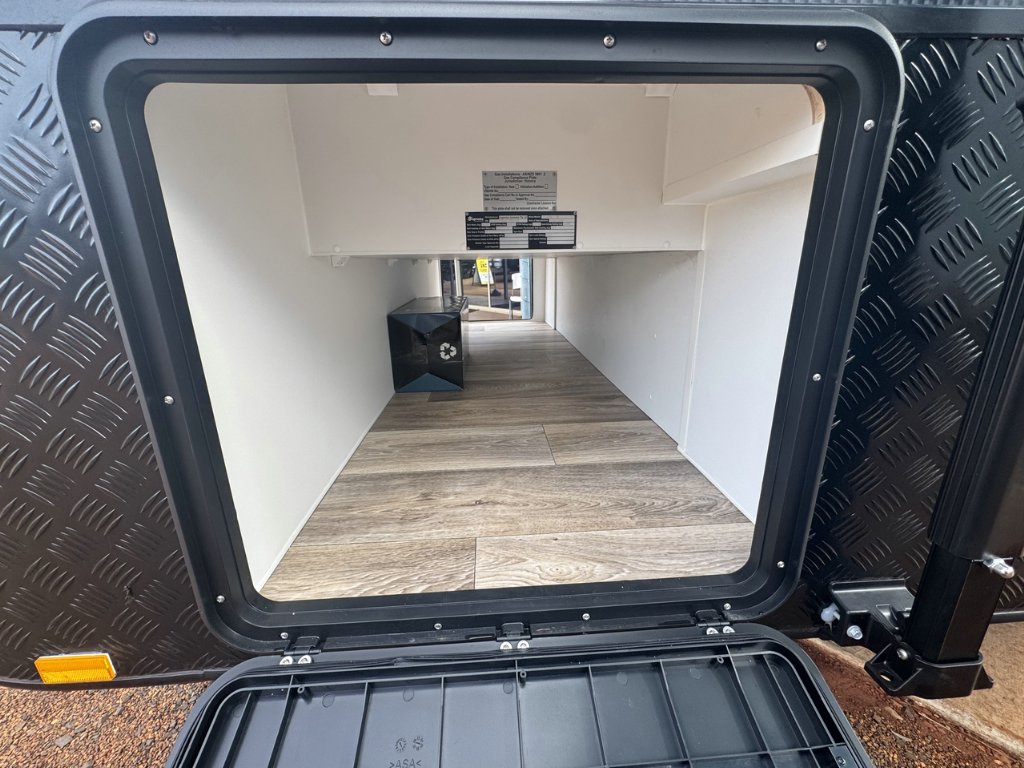 NEW 2026 SUPREME CLASSIC TOURER CARAVAN 2 AXLE