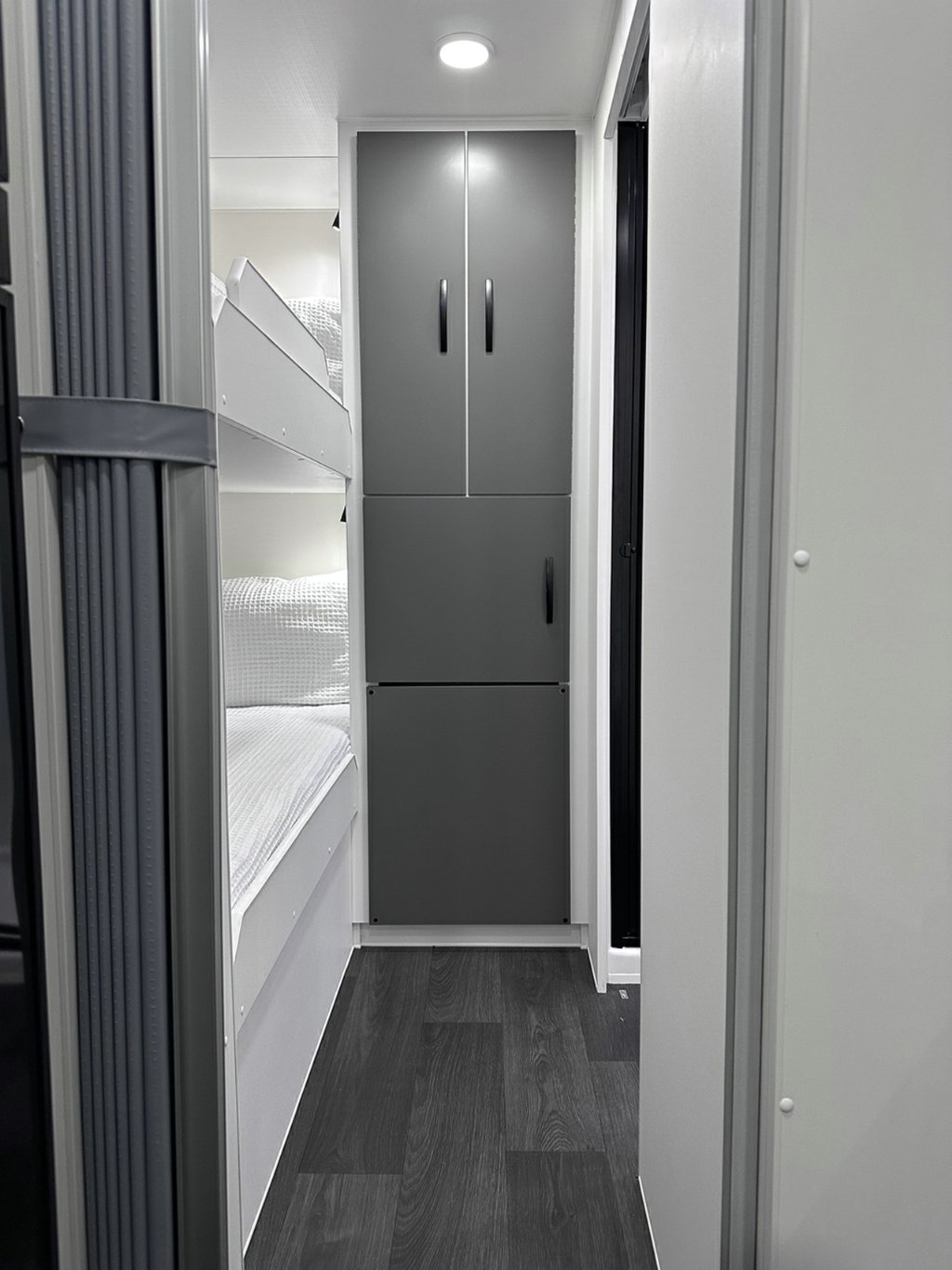NEW 2026 LEADER CARAVANS GOLD LE CARAVAN 2 AXLE