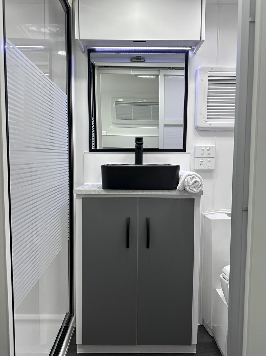 NEW 2026 LEADER CARAVANS GOLD LE CARAVAN 2 AXLE