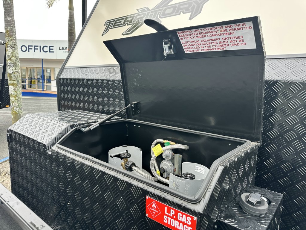 NEW 2025 SUPREME TERRITORY X CARAVAN 2 AXLE