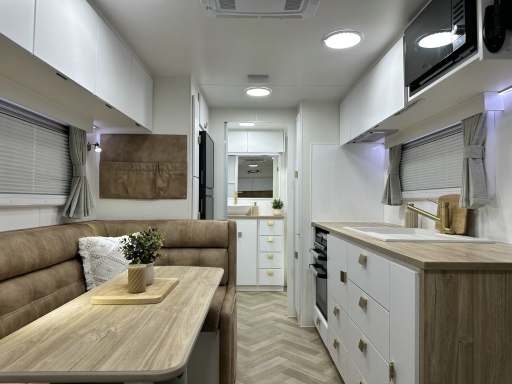NEW 2025 SUPREME TERRITORY X CARAVAN 2 AXLE