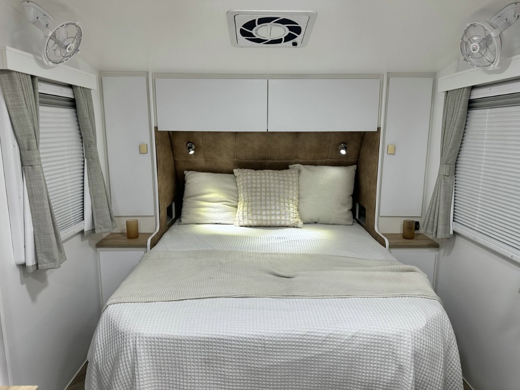 NEW 2025 SUPREME TERRITORY X CARAVAN 2 AXLE