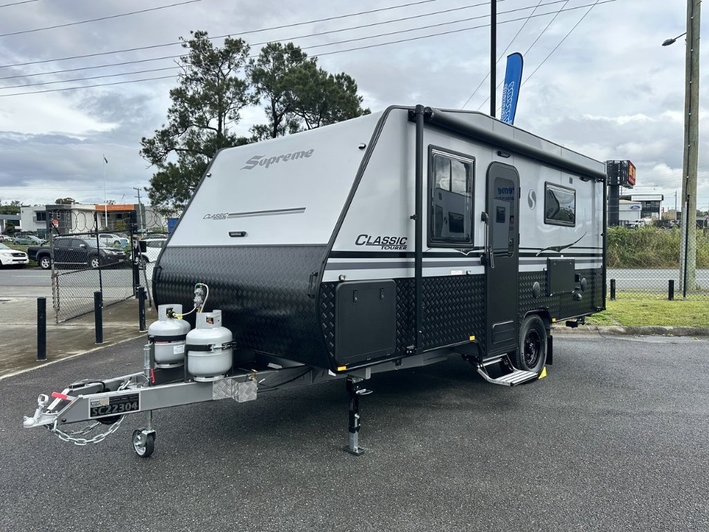 NEW 2026 SUPREME CLASSIC TOURER CARAVAN 1 AXLE