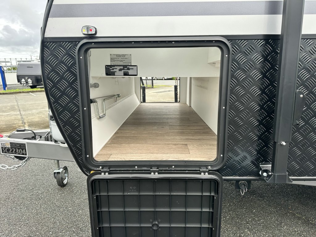 NEW 2026 SUPREME CLASSIC TOURER CARAVAN 1 AXLE