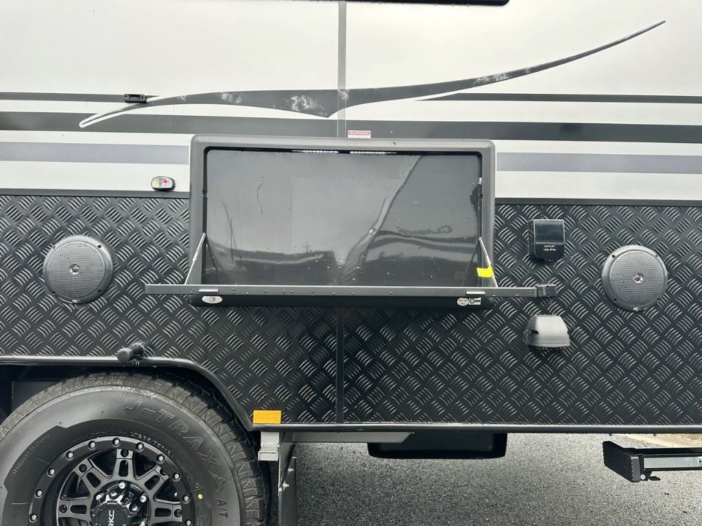 NEW 2026 SUPREME CLASSIC TOURER CARAVAN 1 AXLE